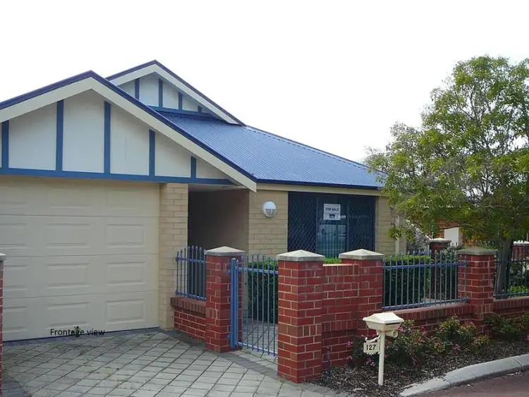 127 Kingsway, Madeley WA 6065