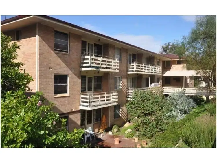 Main view of Homely unit listing, 2/70-72 Broadway, Nedlands WA 6009