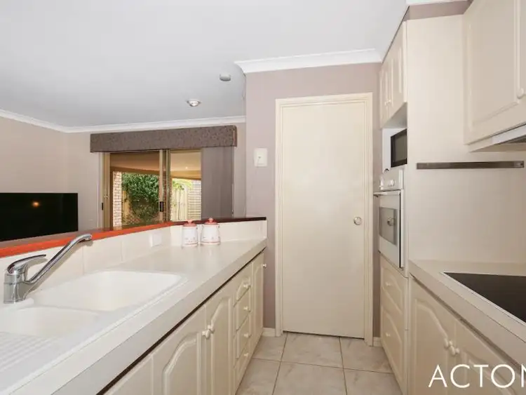 Fifth view of Homely semi-detached listing, 1/12 Kestrel Close, Halls Head WA 6210
