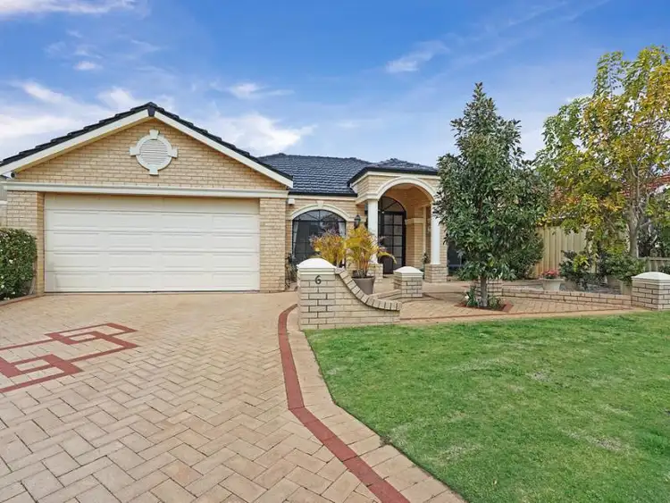 6 St Michael's Green, Canning Vale WA 6155