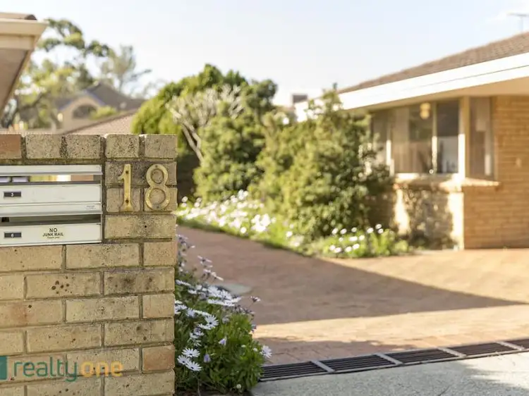 6/18 Dee Road, Applecross WA 6153