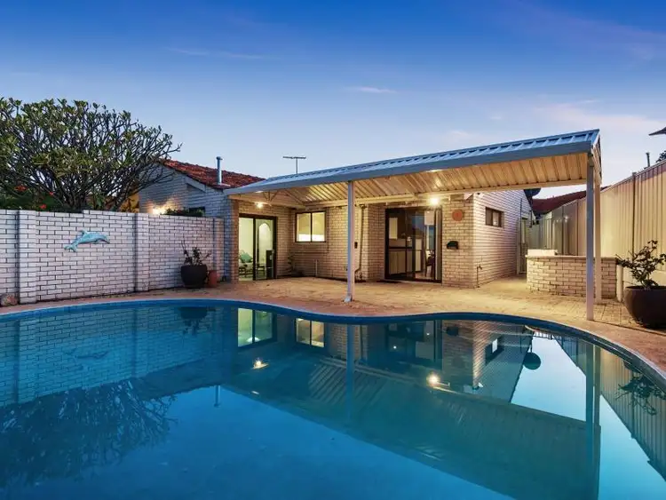16 Elmton Way, Carine WA 6020