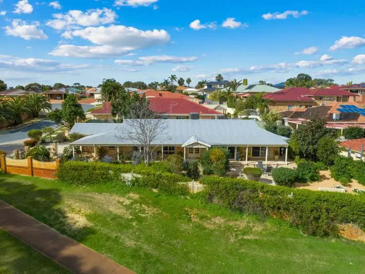 20 Landor Gardens, Woodvale WA 6026