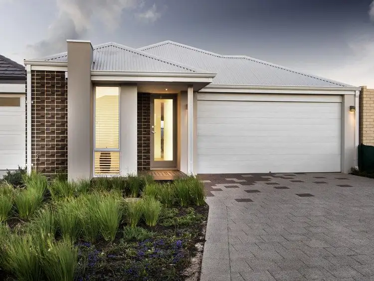 8 Tallering Way, Golden Bay WA 6174