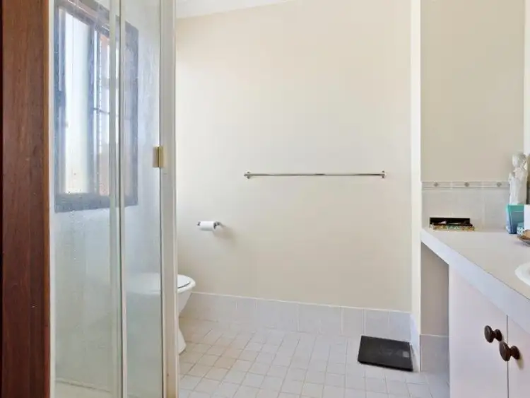 Seventh view of Homely house listing, 2 Leslie Loop, Baynton WA 6714