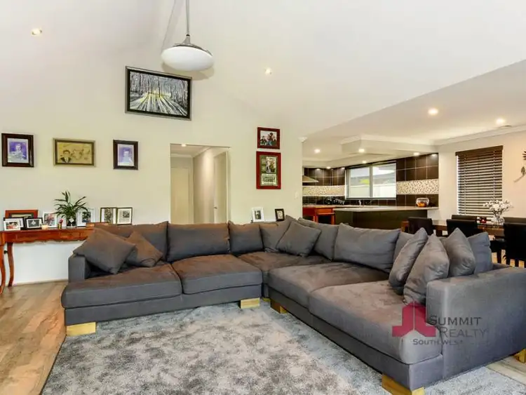 Sixth view of Homely house listing, 11 Gale Ct, Australind WA 6233