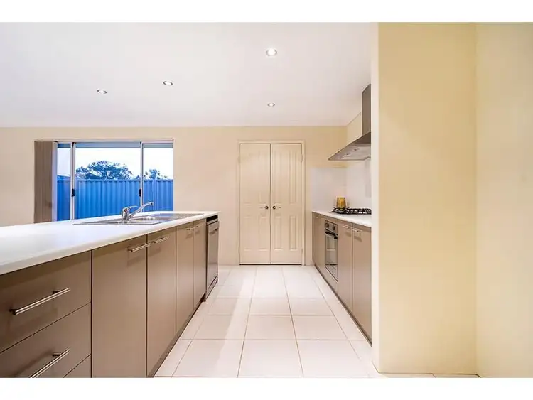 Fifth view of Homely house listing, 19 Dressage Green, Baldivis WA 6171