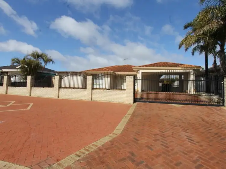 Second view of Homely house listing, 6 Paloma Loop, Marangaroo WA 6064
