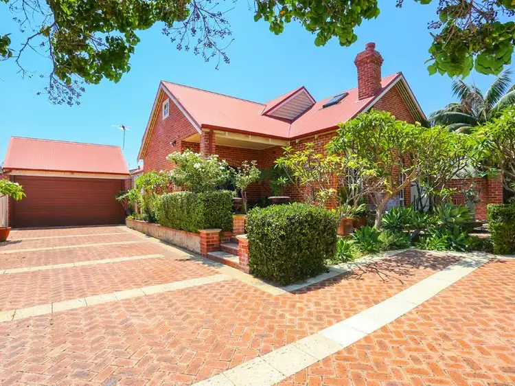 2 Kareela Court, Duncraig WA 6023