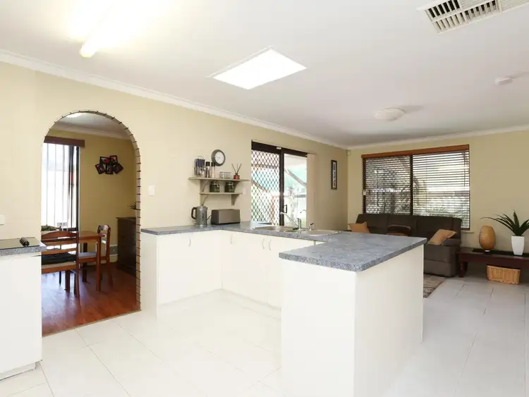 Sixth view of Homely house listing, 33 Swallow Drive, Yangebup WA 6164
