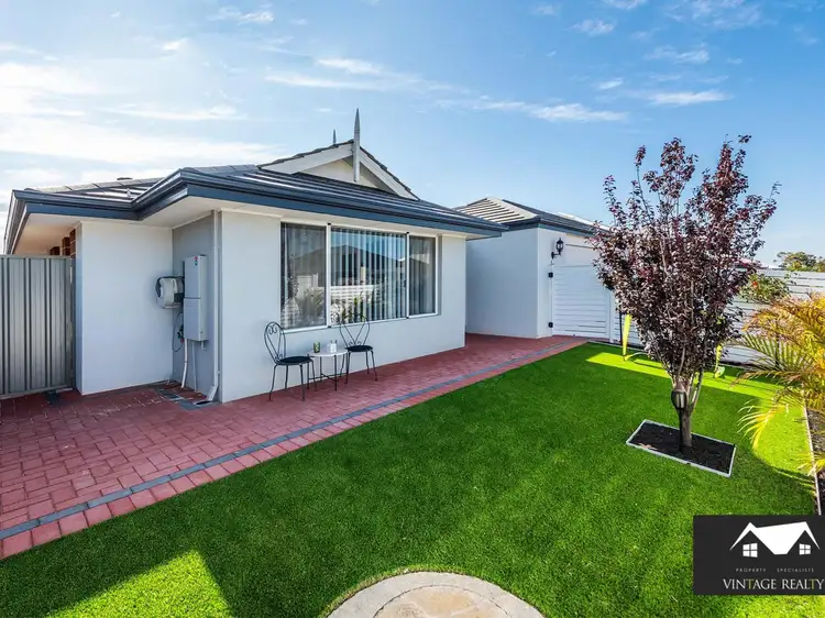 16 Wonnich Street, Byford WA 6122
