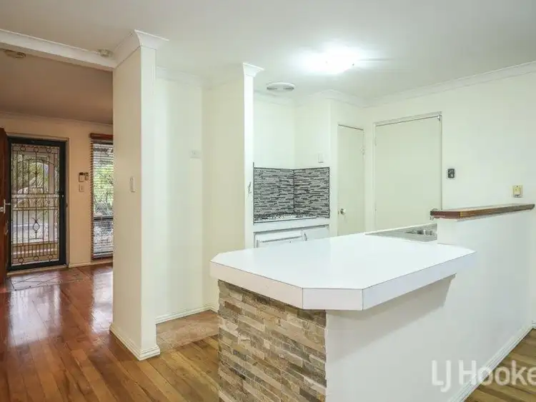 Fifth view of Homely house listing, 10 Middlegate Mews, Quinns Rocks WA 6030