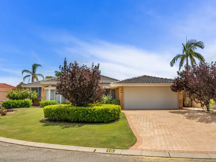 16 Antrim Court, Woodvale WA 6026