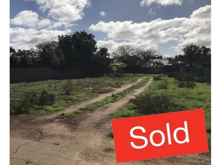 12 Gamenya Avenue, Merredin WA 6415