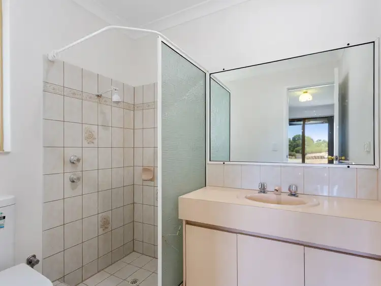 Seventh view of Homely house listing, 2 Cherniss Court, Success WA 6164