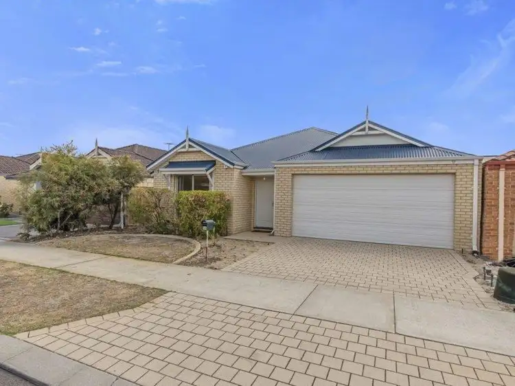 Main view of Homely house listing, 35 Finsbury Drive, Thornlie WA 6108