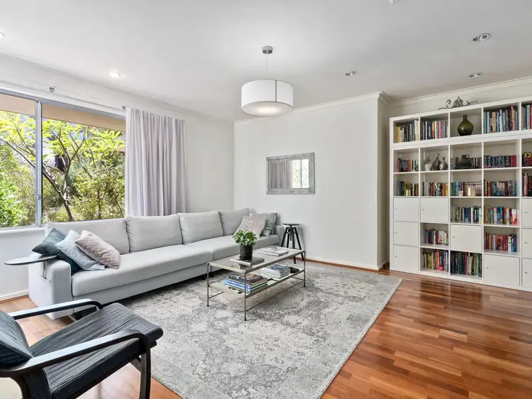 12 Rich Street, Gooseberry Hill WA 6076