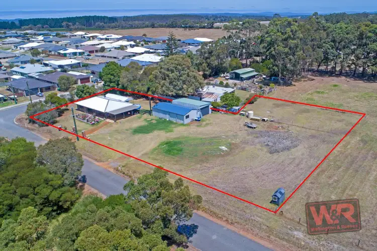 3 Morgan Place, Mckail WA 6330