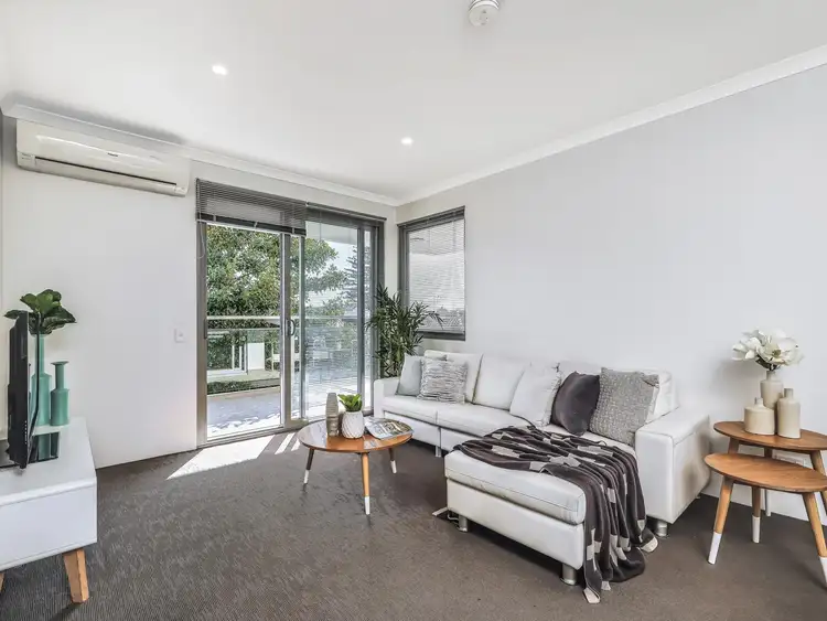 Fifth view of Homely apartment listing, 8/102 Kent Street, Rockingham WA 6168