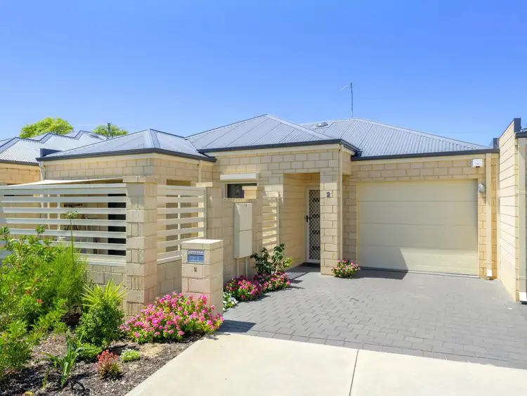 2/243 Timberlane Drive, Woodvale WA 6026