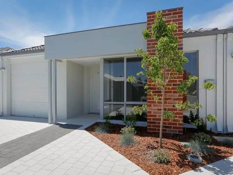 11B Bluebill Road, Banksia Grove WA 6031