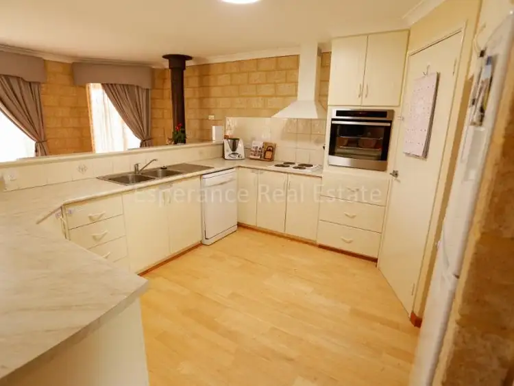 Second view of Homely house listing, 27 Matthews Street, Castletown WA 6450