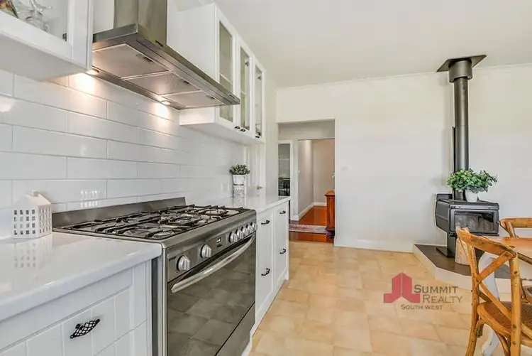 Sixth view of Homely house listing, 15 Nunnagine Circle, Roelands WA 6226