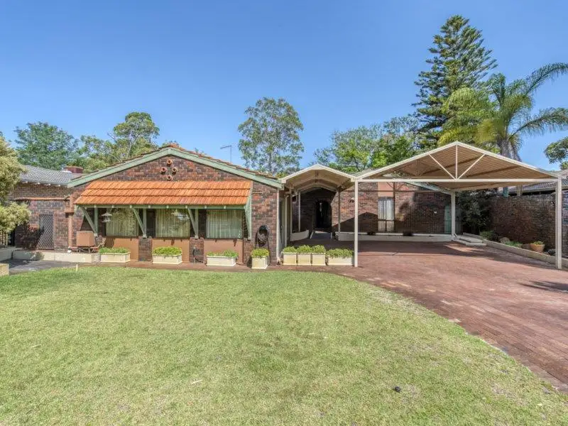 Main view of Homely house listing, 42 Regency Drive, Thornlie WA 6108