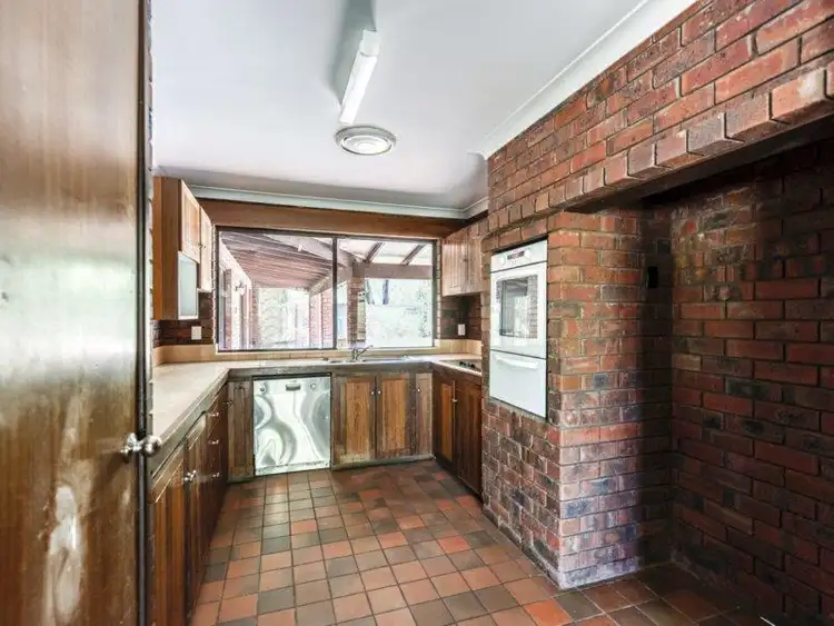 Second view of Homely house listing, 27 Canter Court, Orange Grove WA 6109