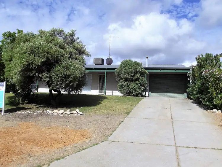 16 Larwood Elbow, Seabird WA 6042