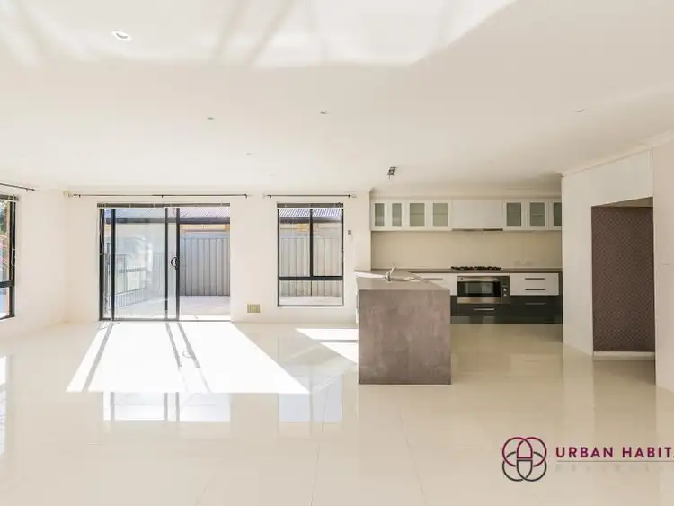 Fifth view of Homely house listing, 11 Glastonbury Street, Leda WA 6170