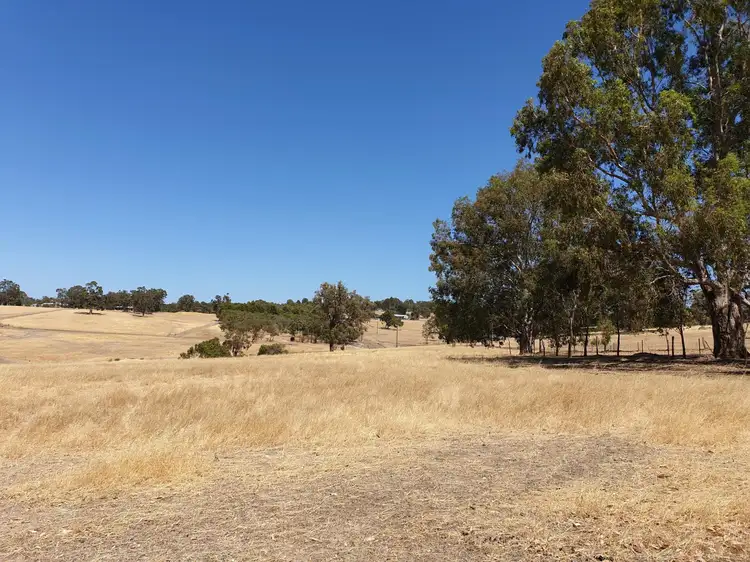 111 Kaufmann Close, Boyup Brook WA 6244
