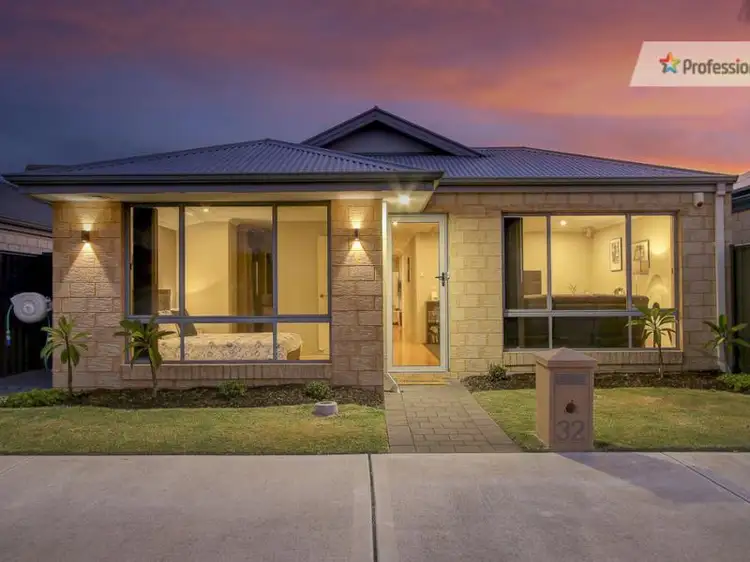 32 Kennedia Entrance, Dayton WA 6055