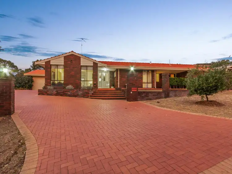 16 Bonsall Place, Carine WA 6020