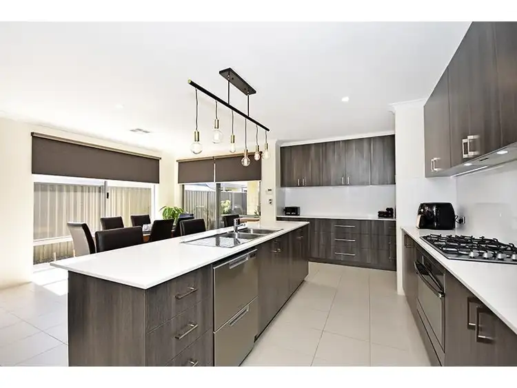 9 Stithians Avenue, Aveley WA 6069