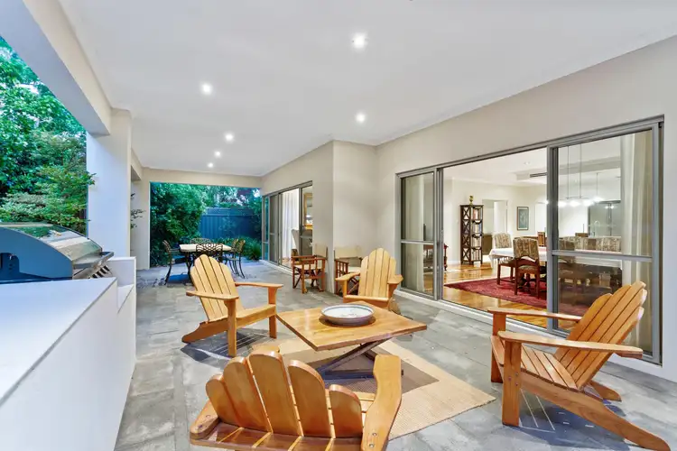 35A Robin Avenue, Sorrento WA 6020