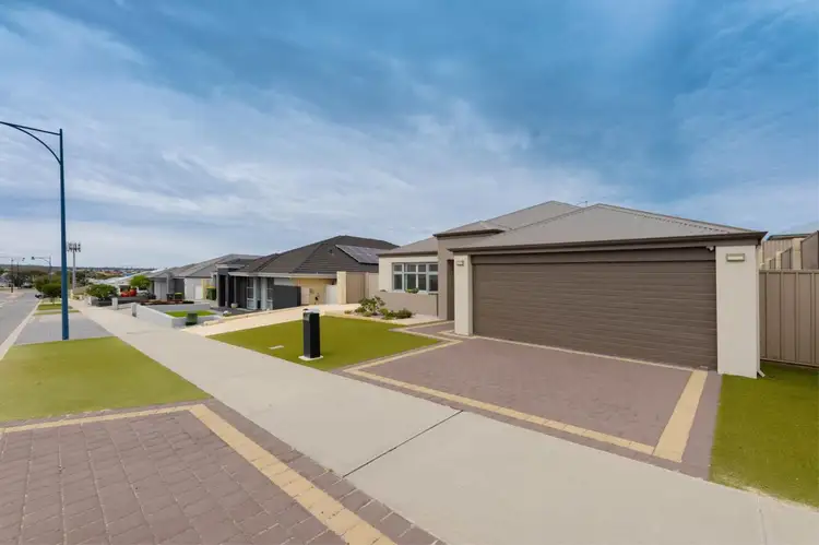 Second view of Homely house listing, 21 Roundhouse Parade, Jindalee WA 6036