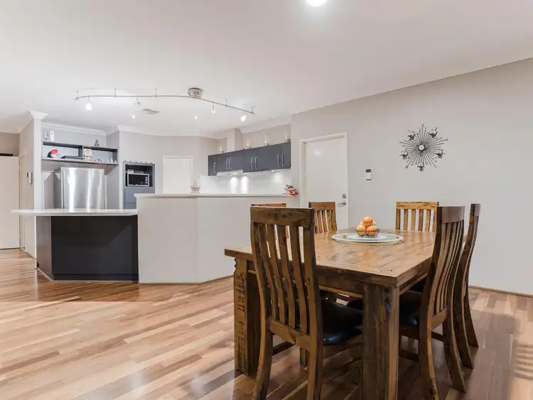 Sixth view of Homely house listing, 6 Mallard Way, Baldivis WA 6171