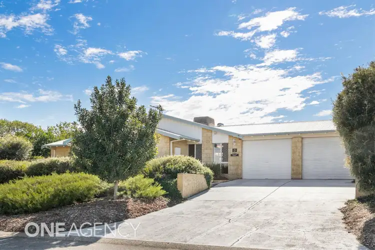 3 Lakeview Place, Bibra Lake WA 6163