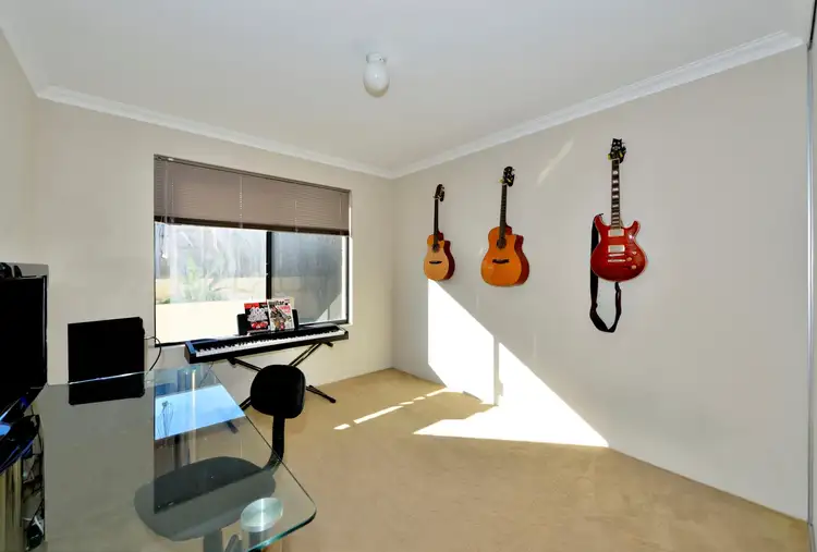 Sixth view of Homely house listing, 10 SANTALUM CIRCUS, Halls Head WA 6210