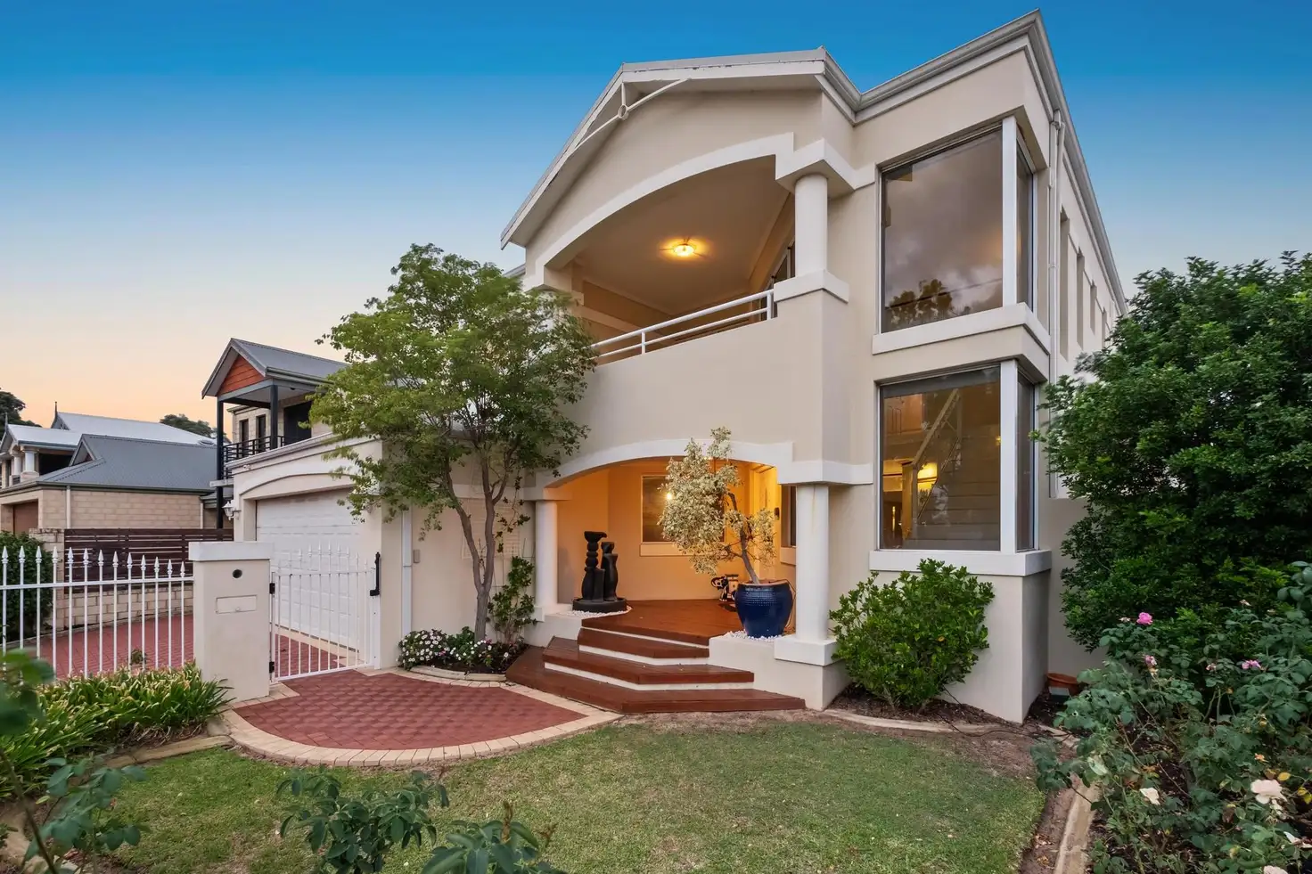 Main view of Homely house listing, 6 Scottsdale Court, North Lake WA 6163