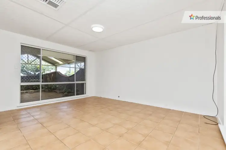 Fifth view of Homely house listing, 17 Ackmar Way, Swan View WA 6056