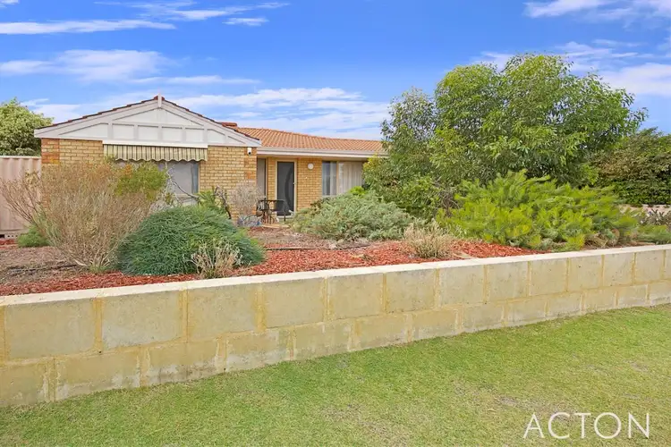 35 Casuarina Drive, Halls Head WA 6210