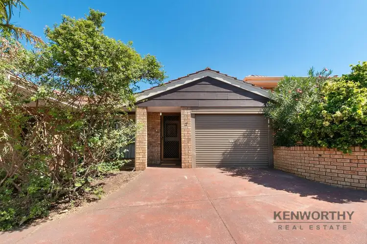 2/7-9 Yeovil Crescent, Bicton WA 6157