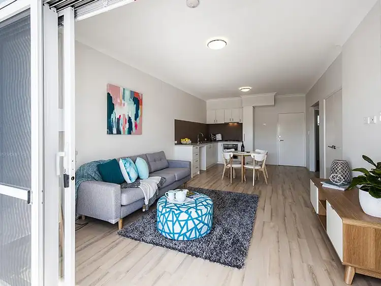 Fifth view of Homely apartment listing, 2/33 Cooper Street, Mandurah WA 6210