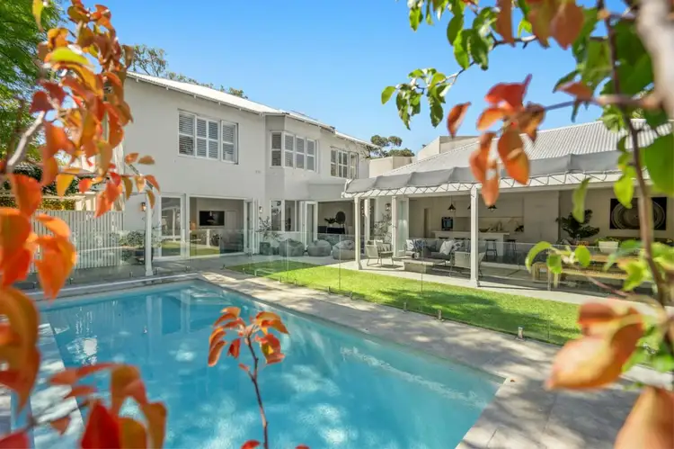 2A Riley Road, Claremont WA 6010