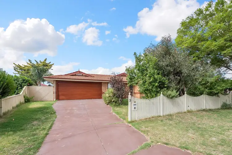 9 Larkfield Vista, Woodvale WA 6026