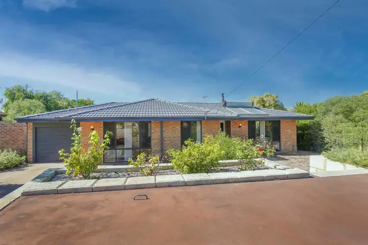 4 Hawk Place, Craigie WA 6025