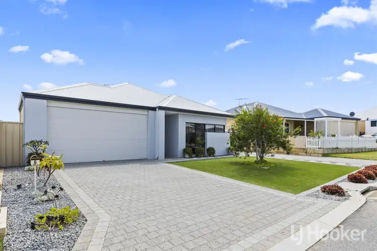 6 Hamelin Street, Two Rocks WA 6037