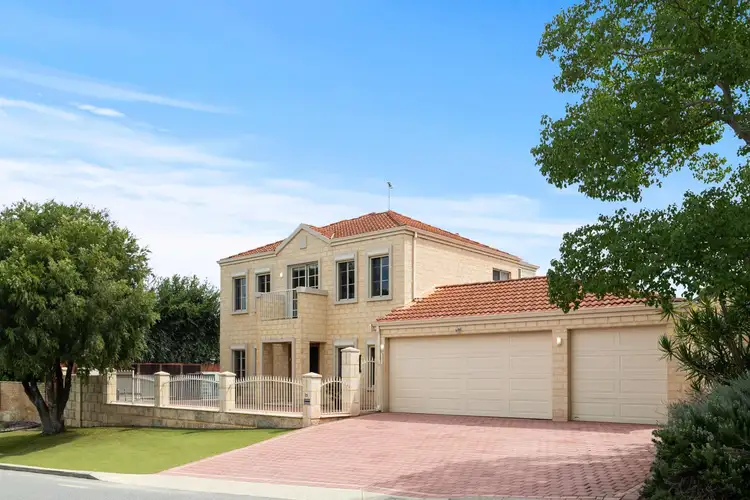 25 Langley Way, Booragoon WA 6154